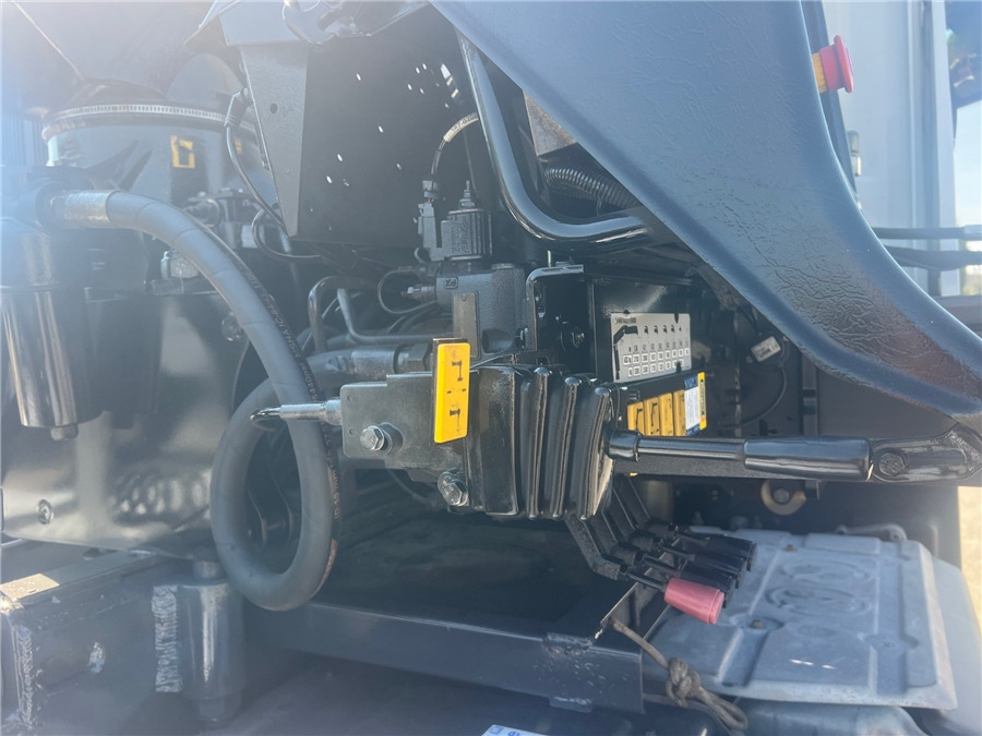 Trattore stradale Renault C 460 T: foto 11