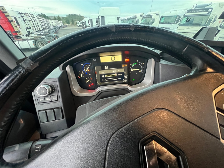 Trattore stradale Renault T 520 HIGHCAB: foto 17