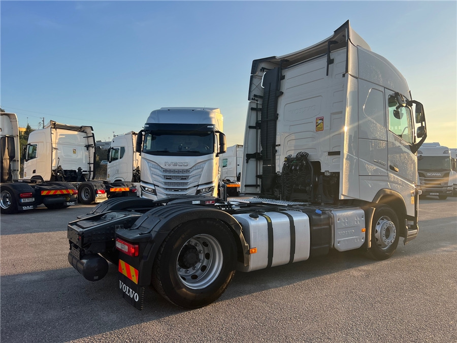 Volvo FH500 / RETARDER / IPARKCOOL - Trattore stradale: foto 4 Volvo FH500 / RETARDER / IPARKCOOL - Trattore stradale: foto 4