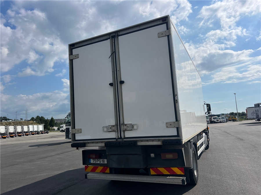 Volvo FM 9 - Autocarro frigorifero: foto 5 Volvo FM 9 - Autocarro frigorifero: foto 5