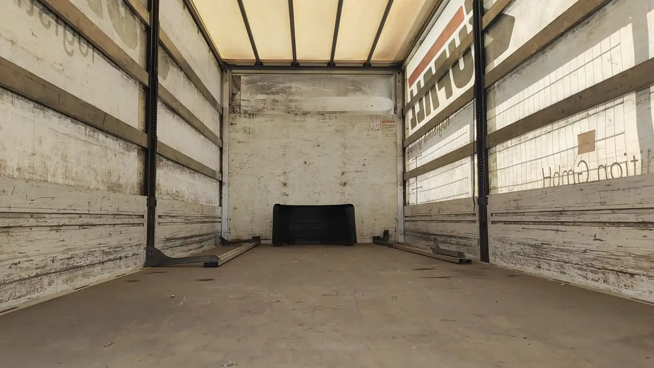 CENTINA ALLESTIMENTO A TERRA USATO - Cassone centinato: foto 4 CENTINA ALLESTIMENTO A TERRA USATO - Cassone centinato: foto 4