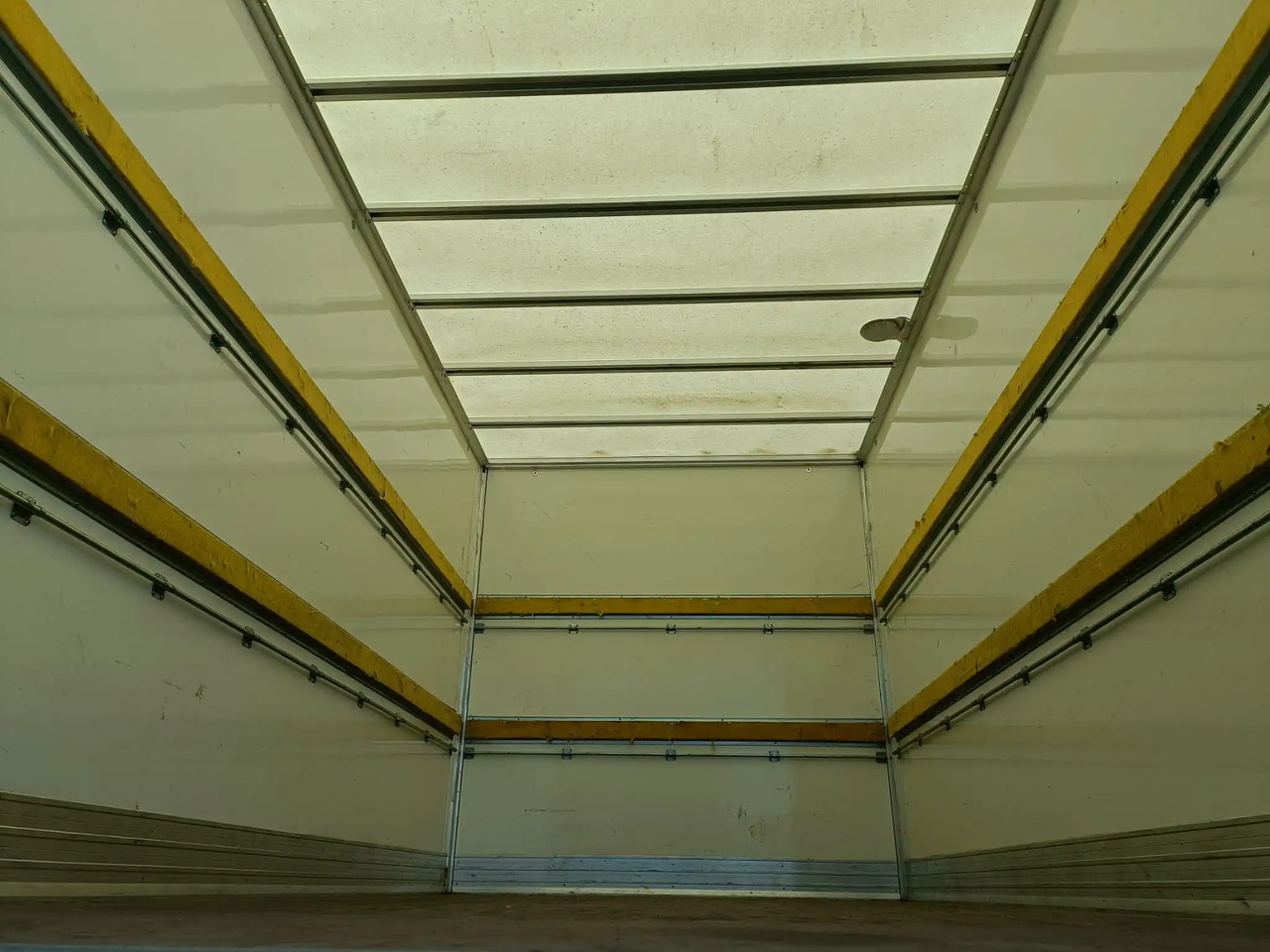 FURGONATURA BOX IDEALE PER IVECO DAILY - Cassa - furgone: foto 3 FURGONATURA BOX IDEALE PER IVECO DAILY - Cassa - furgone: foto 3