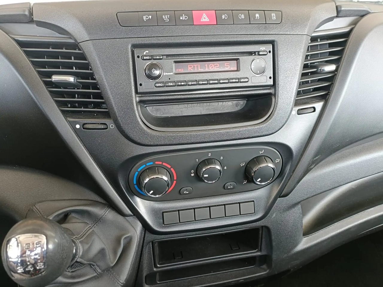 IVECO DAILY 35C15 - Furgone: foto 5 IVECO DAILY 35C15 - Furgone: foto 5