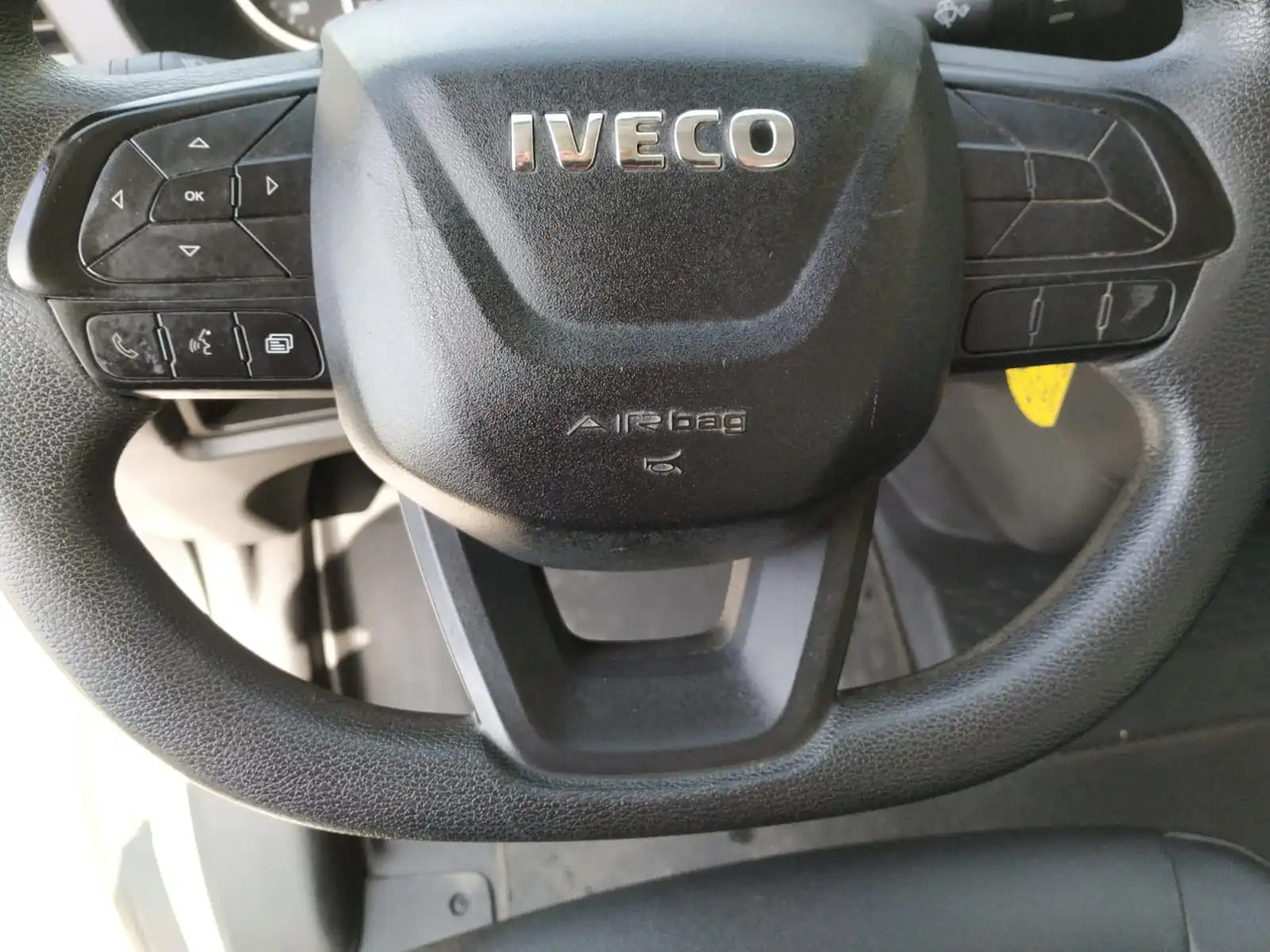 Furgone ribaltabile IVECO DAILY 35C16 6 POSTI 3000 CC: foto 11