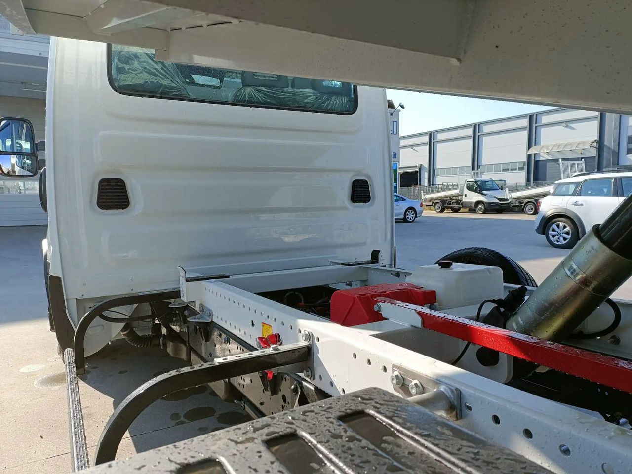 IVECO DAILY 35C16 NUOVO 3.0 cc MOD: 2025 RIBALTABILE - Furgone ribaltabile: foto 5 IVECO DAILY 35C16 NUOVO 3.0 cc MOD: 2025 RIBALTABILE - Furgone ribaltabile: foto 5