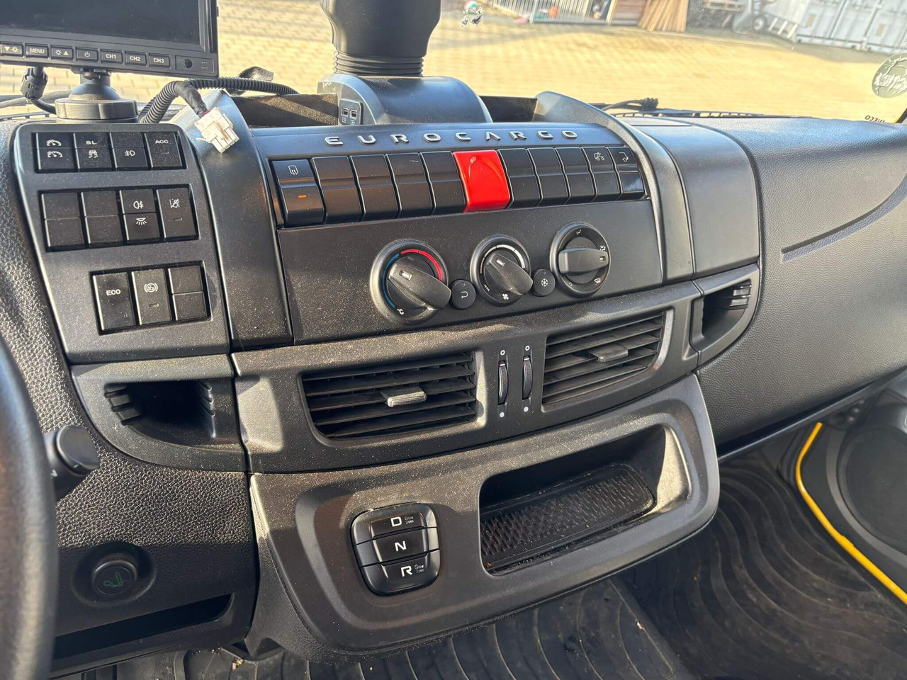 IVECO EUROCARGO 120E25P - Autocarro telaio: foto 2 IVECO EUROCARGO 120E25P - Autocarro telaio: foto 2