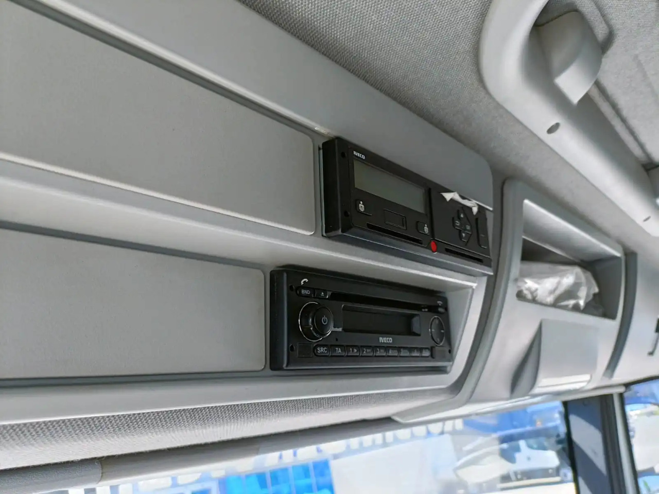 Autocarro ribaltabile IVECO EUROCARGO 75E16: foto 14