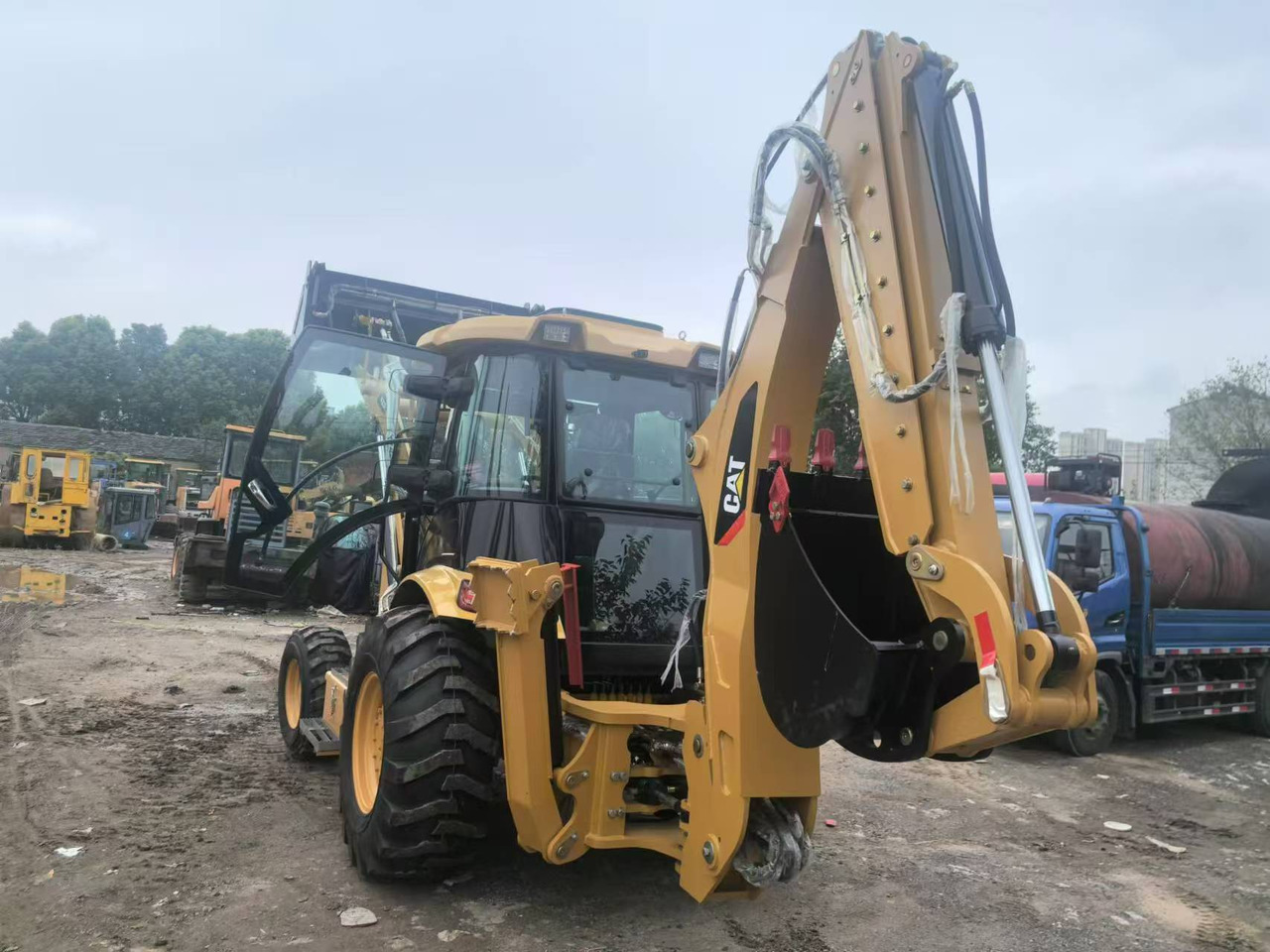 Caterpillar 420F - Terna: foto 4 Caterpillar 420F - Terna: foto 4