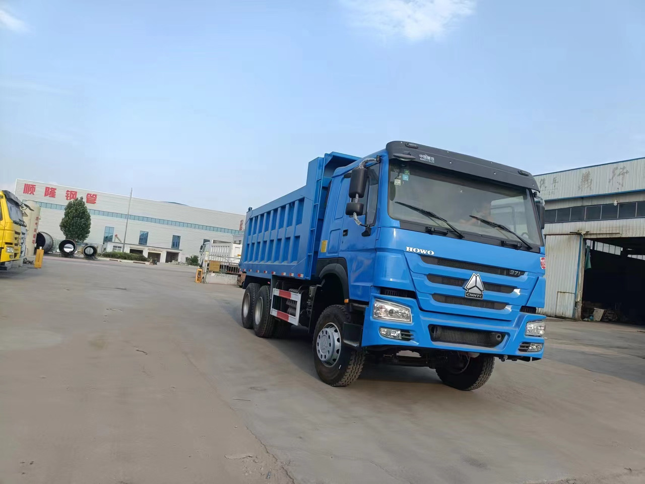 HOWO 371 6X4 - Autocarro ribaltabile: foto 3 HOWO 371 6X4 - Autocarro ribaltabile: foto 3