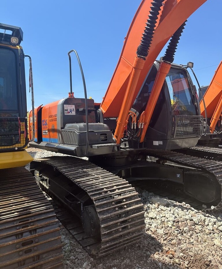 Hitachi ZX200 - Escavatore cingolato: foto 4 Hitachi ZX200 - Escavatore cingolato: foto 4