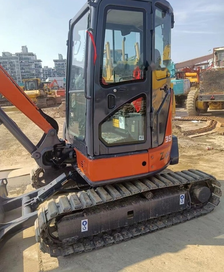 Hitachi ZX35-5A - Miniescavatore: foto 1 Hitachi ZX35-5A - Miniescavatore: foto 1