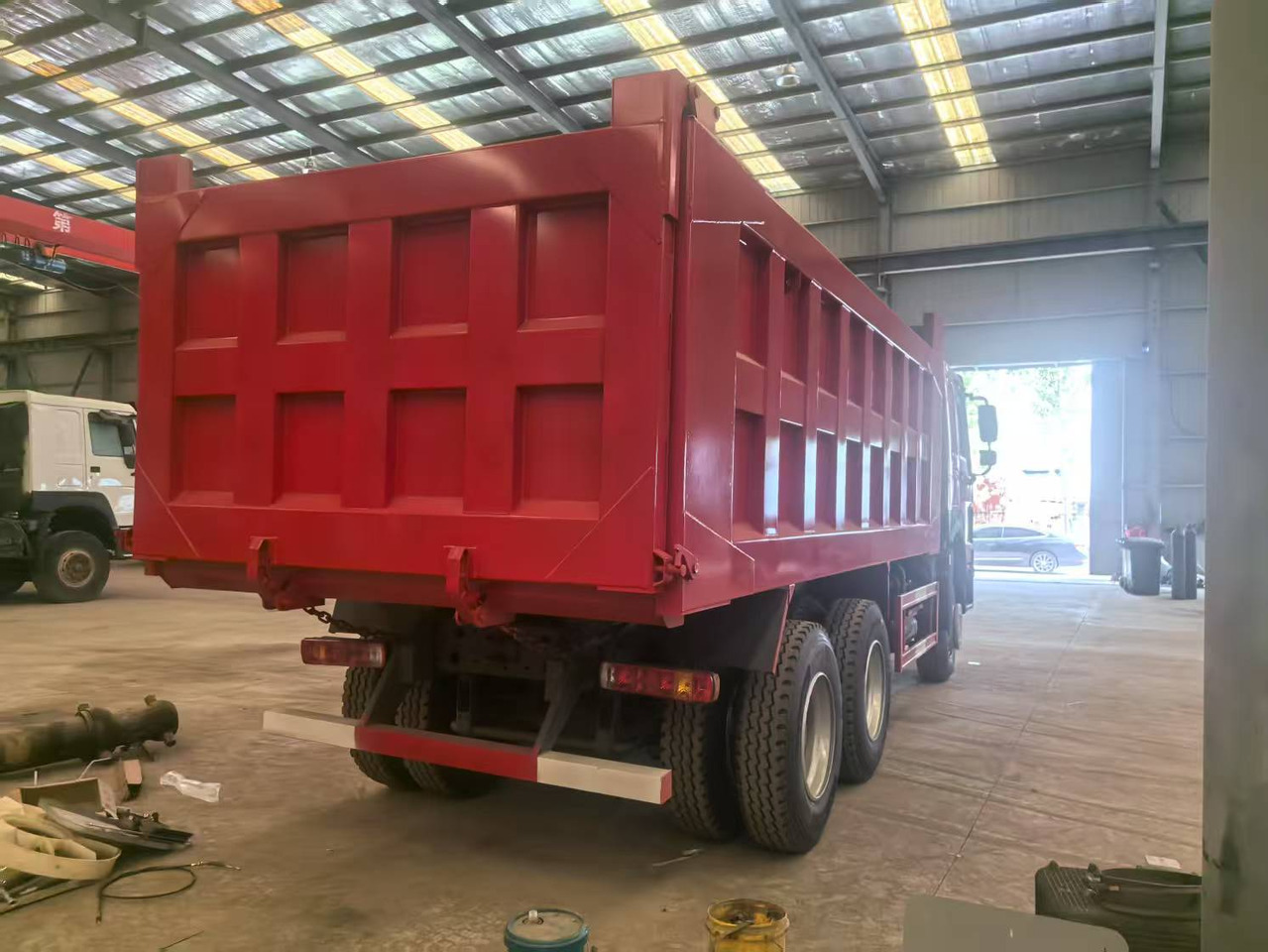 Howo 371 6X4 NEW - Autocarro ribaltabile: foto 4 Howo 371 6X4 NEW - Autocarro ribaltabile: foto 4