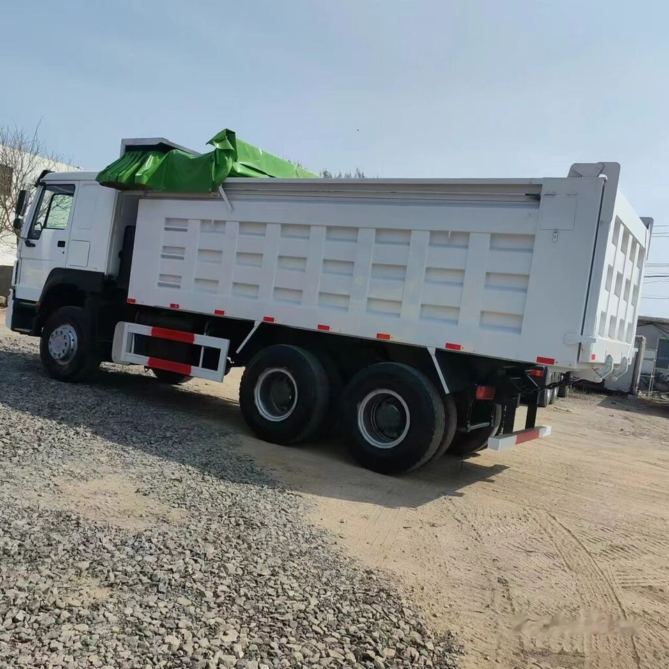 Howo 371 6x4 - Autocarro ribaltabile: foto 3 Howo 371 6x4 - Autocarro ribaltabile: foto 3
