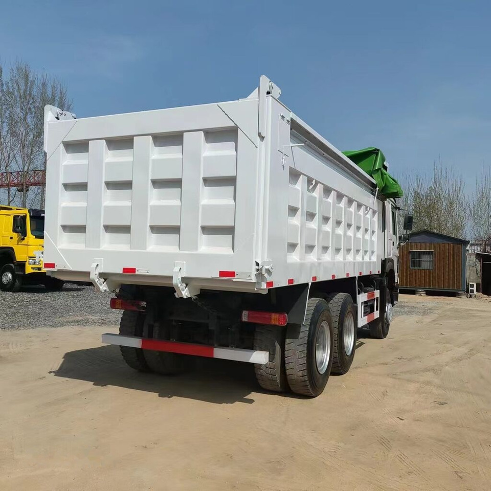 Howo 371 6x4 - Autocarro ribaltabile: foto 2 Howo 371 6x4 - Autocarro ribaltabile: foto 2
