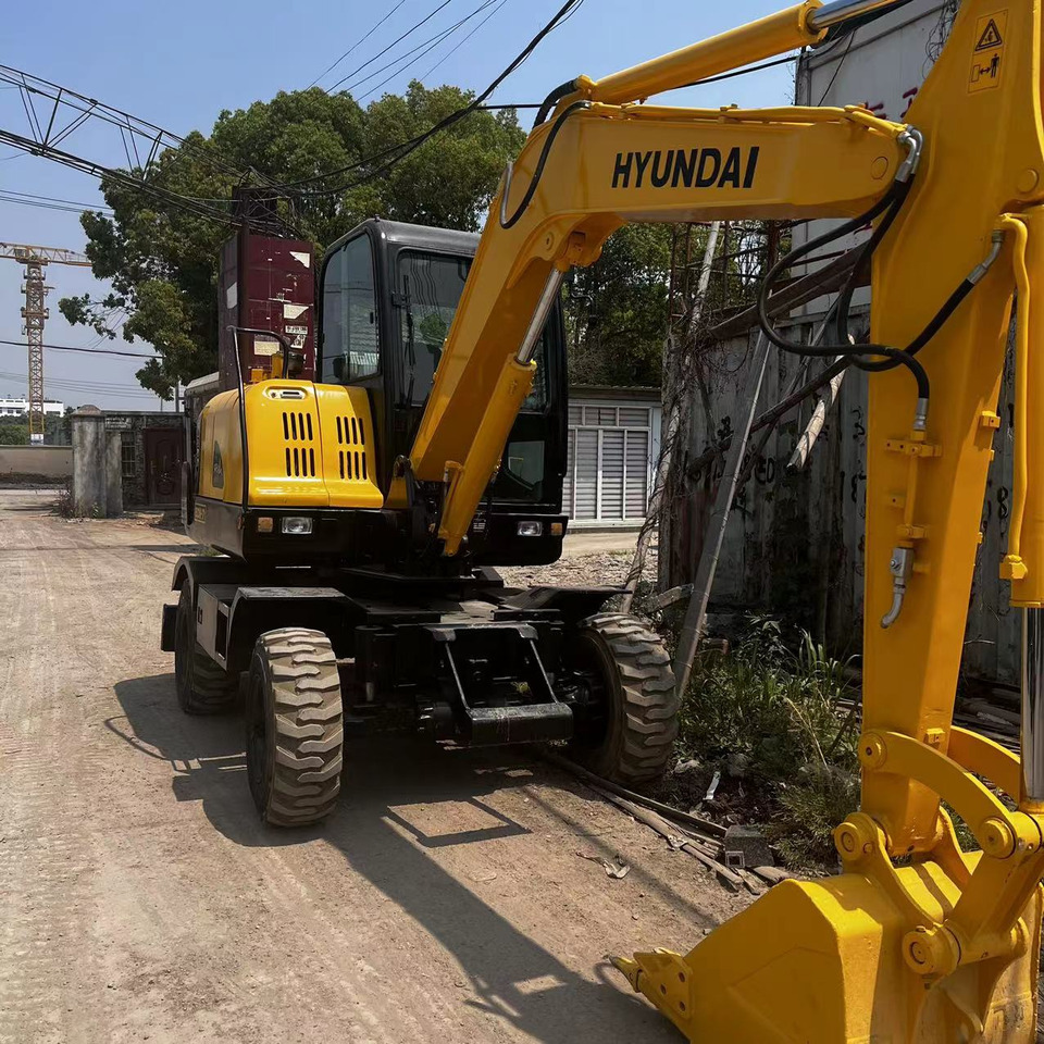 Hyundai R60W-7 - Escavatore gommato: foto 3 Hyundai R60W-7 - Escavatore gommato: foto 3