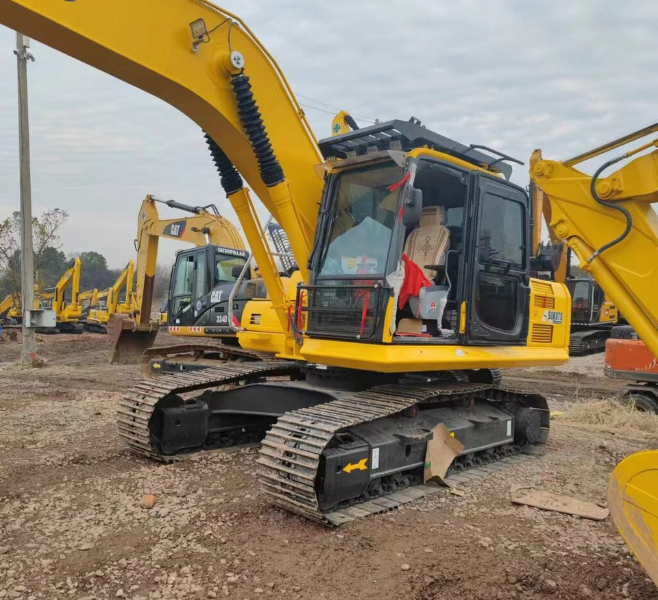 Komatsu PC200-8 - Escavatore cingolato: foto 4 Komatsu PC200-8 - Escavatore cingolato: foto 4