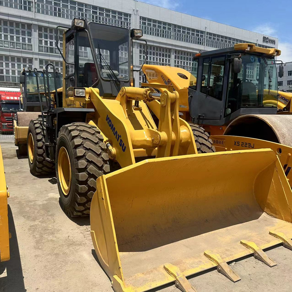 Komatsu WA320 - Pala gommata: foto 3 Komatsu WA320 - Pala gommata: foto 3