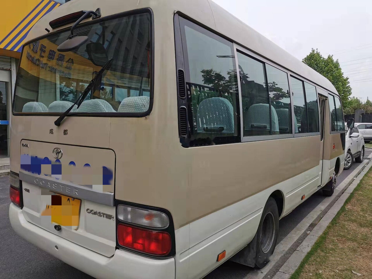 Toyota Coaster - Autobus urbano: foto 4 Toyota Coaster - Autobus urbano: foto 4