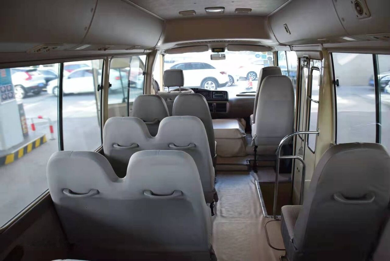 Toyota Coaster - Autobus urbano: foto 5 Toyota Coaster - Autobus urbano: foto 5