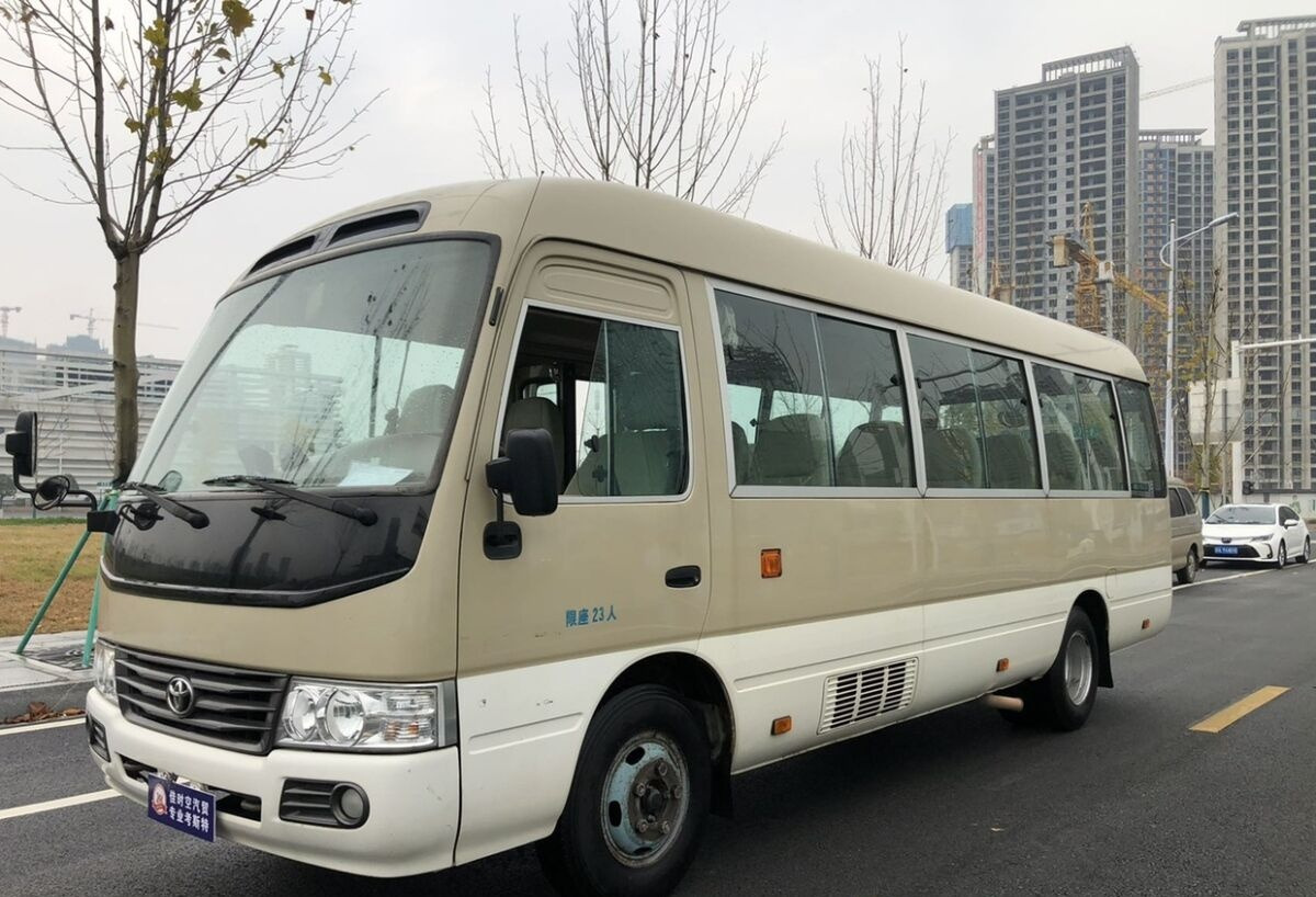 Toyota Coaster - Autobus extraurbano: foto 1 Toyota Coaster - Autobus extraurbano: foto 1
