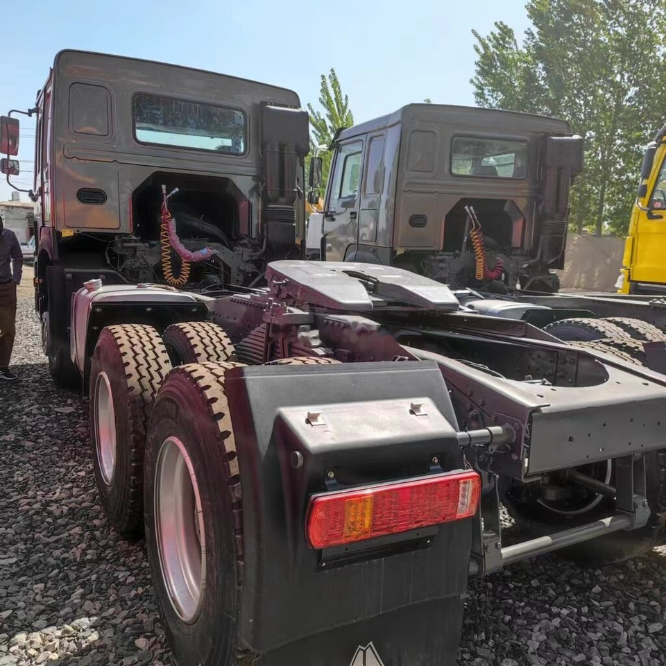 Howo 375 - Trattore stradale: foto 2 Howo 375 - Trattore stradale: foto 2