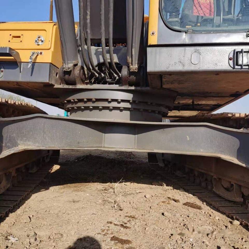 Volvo EC210BLC - Escavatore cingolato: foto 1 Volvo EC210BLC - Escavatore cingolato: foto 1