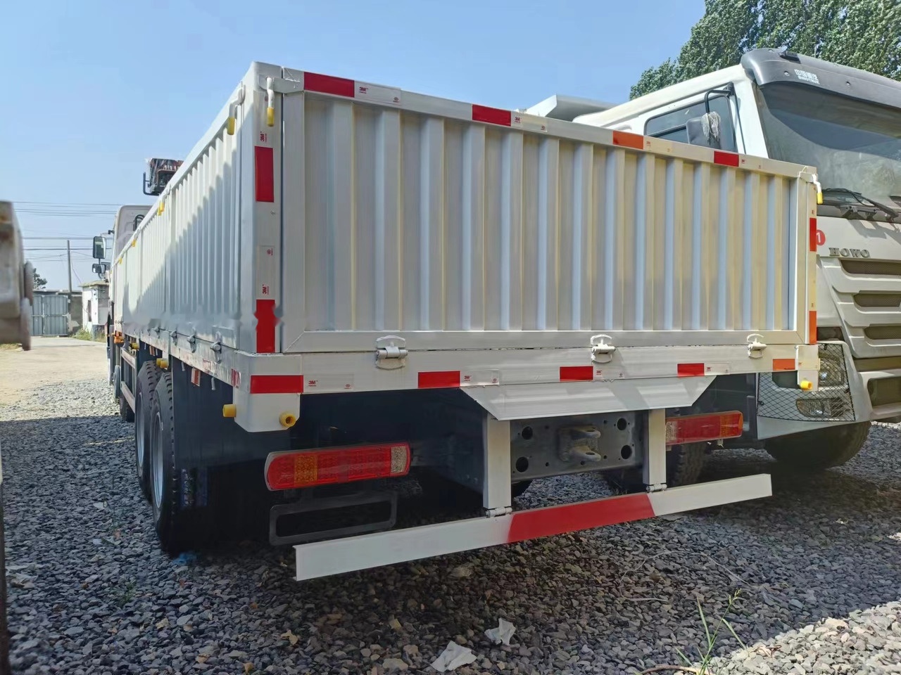 XCMG SQ8SK3Q - Camion con gru: foto 1 XCMG SQ8SK3Q - Camion con gru: foto 1