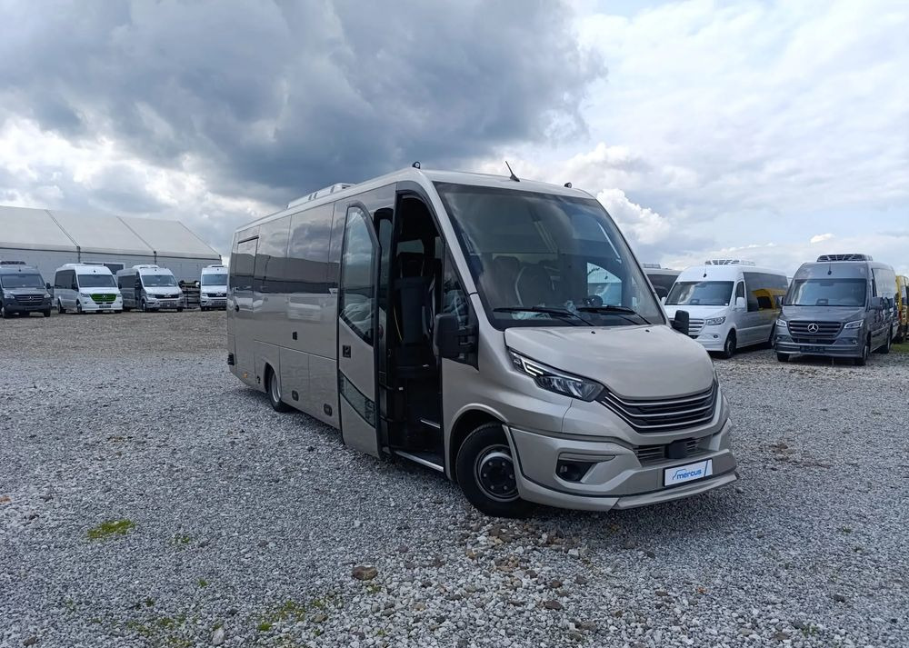 Iveco Mercus Daily 70C21 - Minibus, Pulmino: foto 1 Iveco Mercus Daily 70C21 - Minibus, Pulmino: foto 1