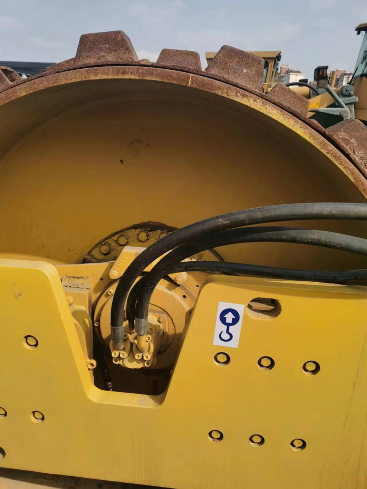 BOMAG BW217D-2 - Rullo compattatore/ Rullo compressore: foto 5 BOMAG BW217D-2 - Rullo compattatore/ Rullo compressore: foto 5