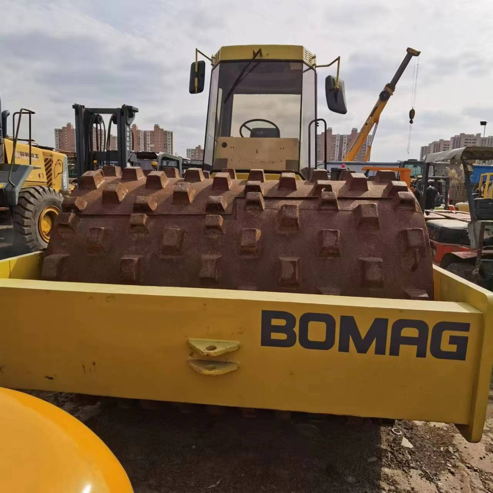 BOMAG BW217D-2 - Rullo compattatore/ Rullo compressore: foto 3 BOMAG BW217D-2 - Rullo compattatore/ Rullo compressore: foto 3