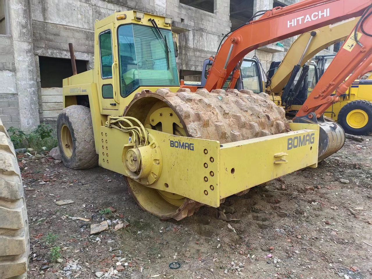 BOMAG BW217D - Rullo compattatore/ Rullo compressore: foto 2 BOMAG BW217D - Rullo compattatore/ Rullo compressore: foto 2