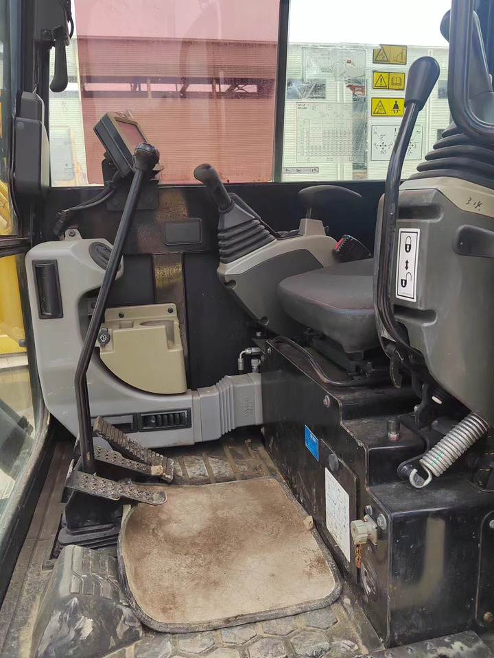 CATERPILLAR 305.5E2 - Miniescavatore: foto 4 CATERPILLAR 305.5E2 - Miniescavatore: foto 4