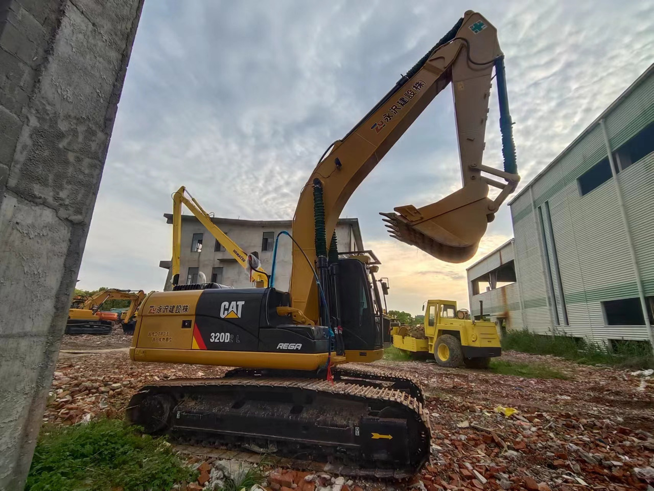 CATERPILLAR 320D2L CAT 320D - Escavatore cingolato: foto 2 CATERPILLAR 320D2L CAT 320D - Escavatore cingolato: foto 2