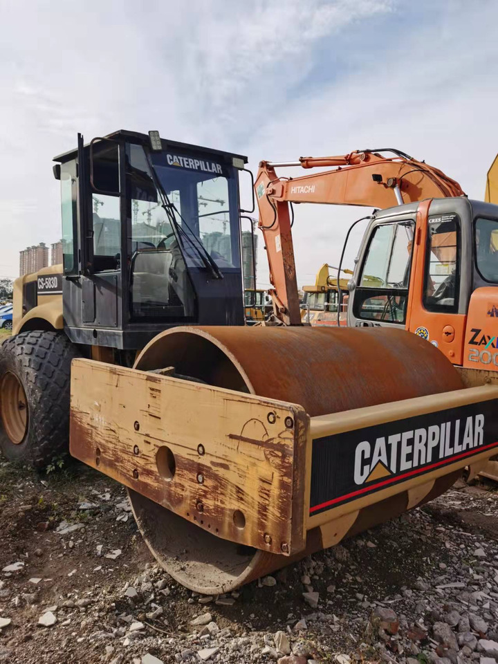 Rullo compattatore/ Rullo compressore CATERPILLAR CS 583D: foto 6