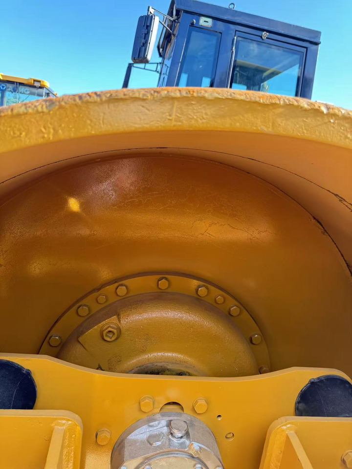 CATERPILLAR CS683E - Rullo stradale: foto 5 CATERPILLAR CS683E - Rullo stradale: foto 5