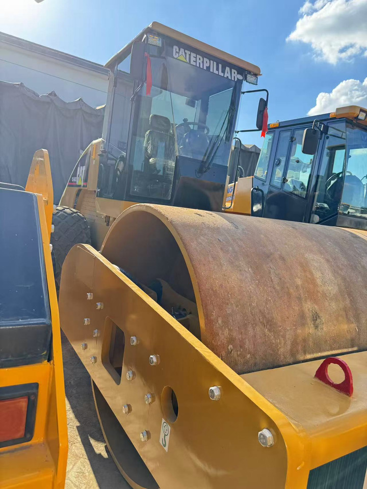 CATERPILLAR CS683E - Rullo stradale: foto 3 CATERPILLAR CS683E - Rullo stradale: foto 3