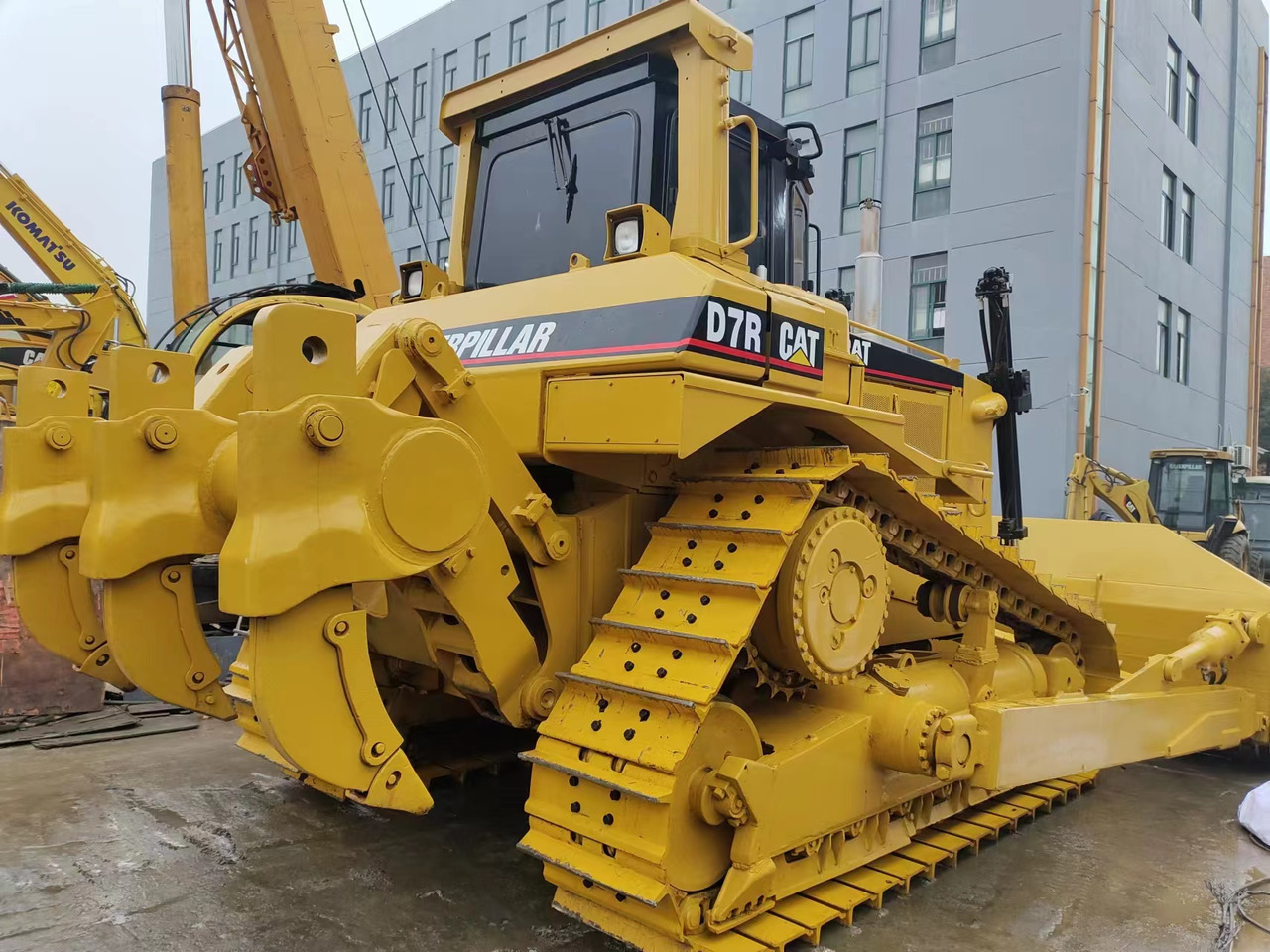 CATERPILLAR D7R - Bulldozer: foto 2 CATERPILLAR D7R - Bulldozer: foto 2