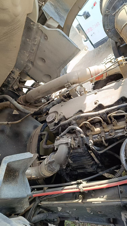 DONGFENG 20000L water truck Sprinkler - Camion cisterna: foto 5 DONGFENG 20000L water truck Sprinkler - Camion cisterna: foto 5