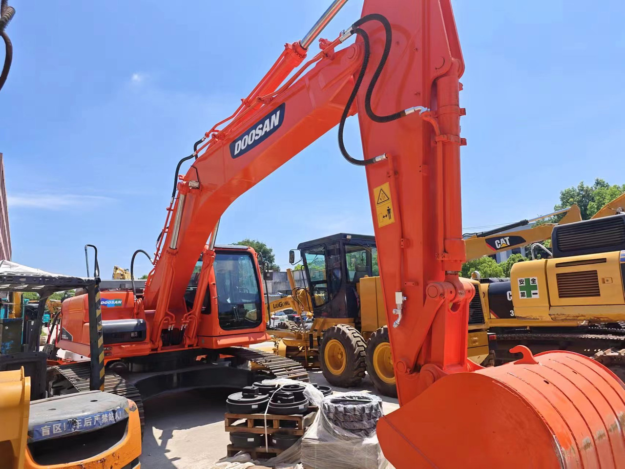 DOOSAN DX300LC-9C - Escavatore cingolato: foto 4 DOOSAN DX300LC-9C - Escavatore cingolato: foto 4