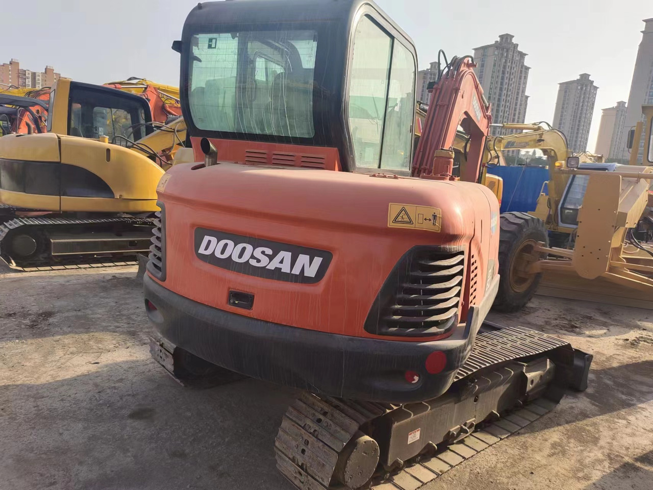 DOOSAN DX60 - Miniescavatore: foto 5 DOOSAN DX60 - Miniescavatore: foto 5