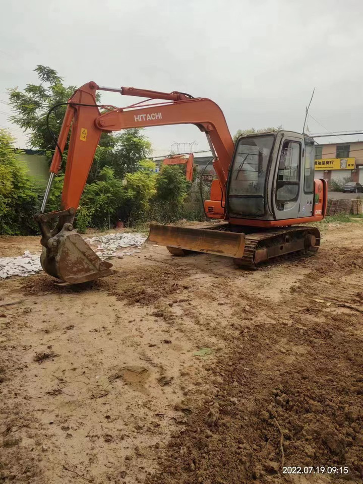 HITACHI EX60-5 - Miniescavatore: foto 1 HITACHI EX60-5 - Miniescavatore: foto 1