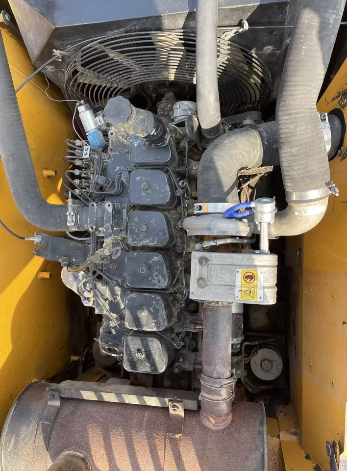 HYUNDAI 210W-9 - Escavatore gommato: foto 5 HYUNDAI 210W-9 - Escavatore gommato: foto 5