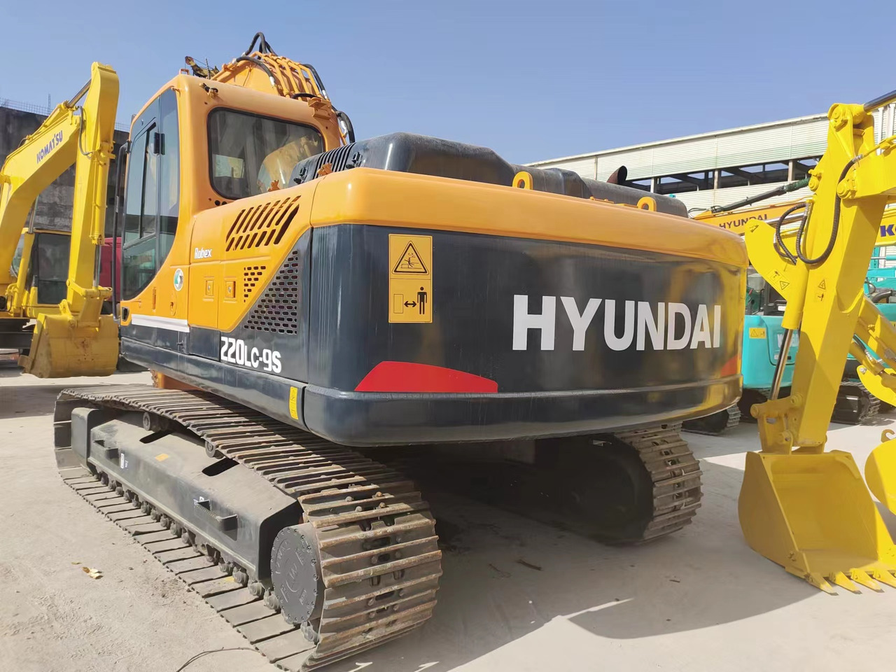 HYUNDAI 220LC-9S 305LC-9T 385LC-9T - Escavatore cingolato: foto 2 HYUNDAI 220LC-9S 305LC-9T 385LC-9T - Escavatore cingolato: foto 2