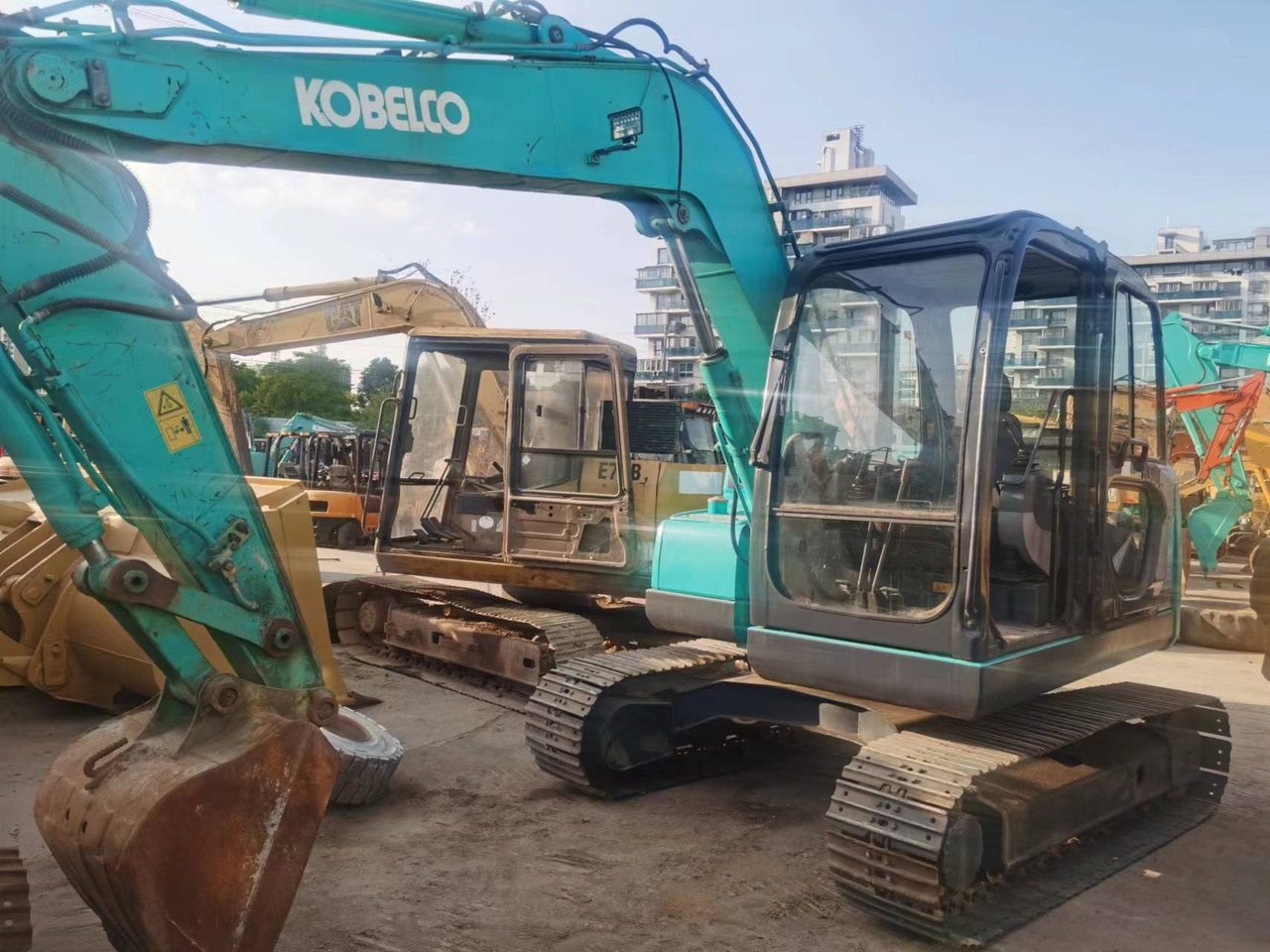 KOBELCO SK75 - Miniescavatore: foto 1 KOBELCO SK75 - Miniescavatore: foto 1