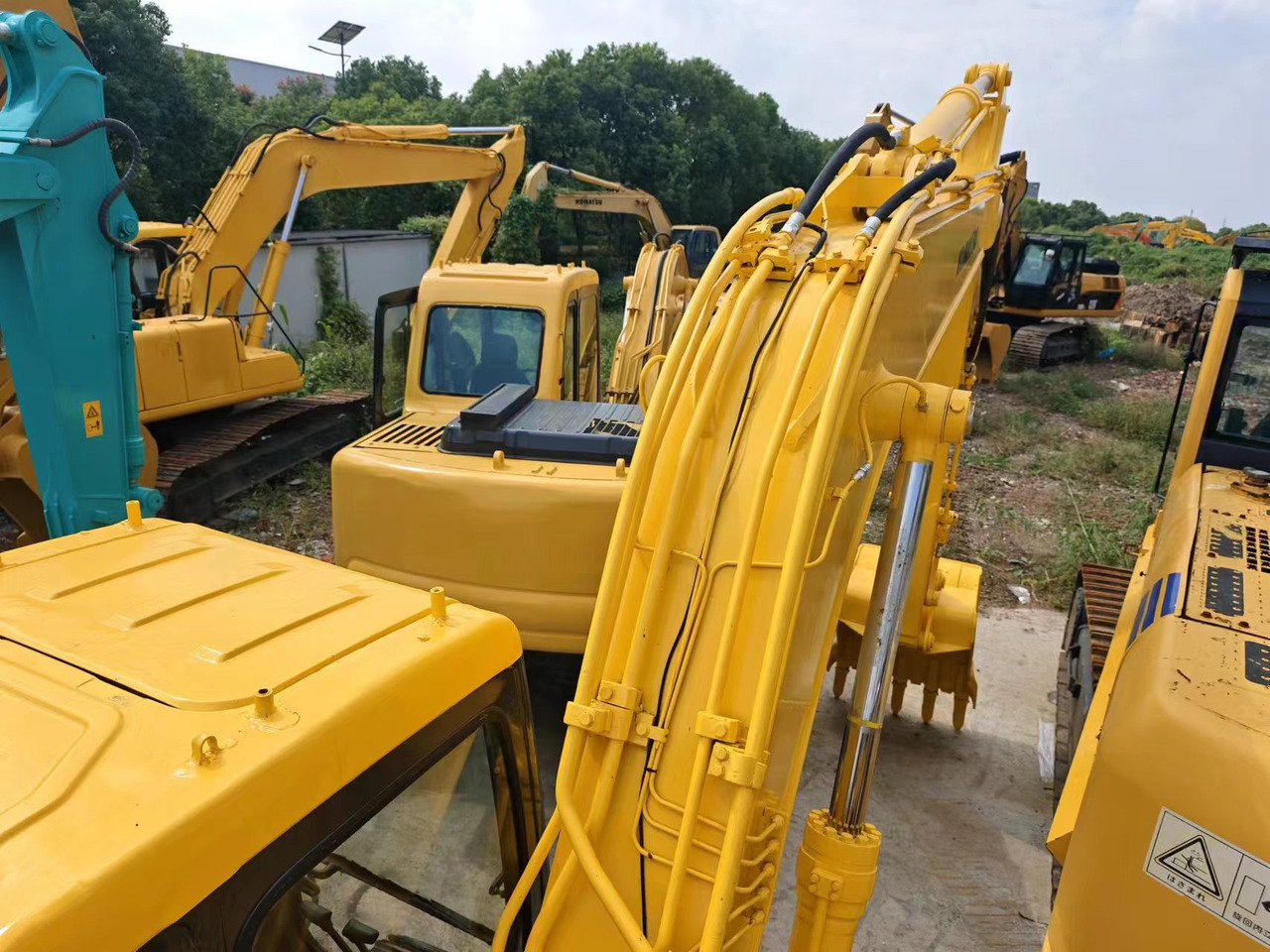 KOMATSU PC120-6 - Escavatore cingolato: foto 2 KOMATSU PC120-6 - Escavatore cingolato: foto 2