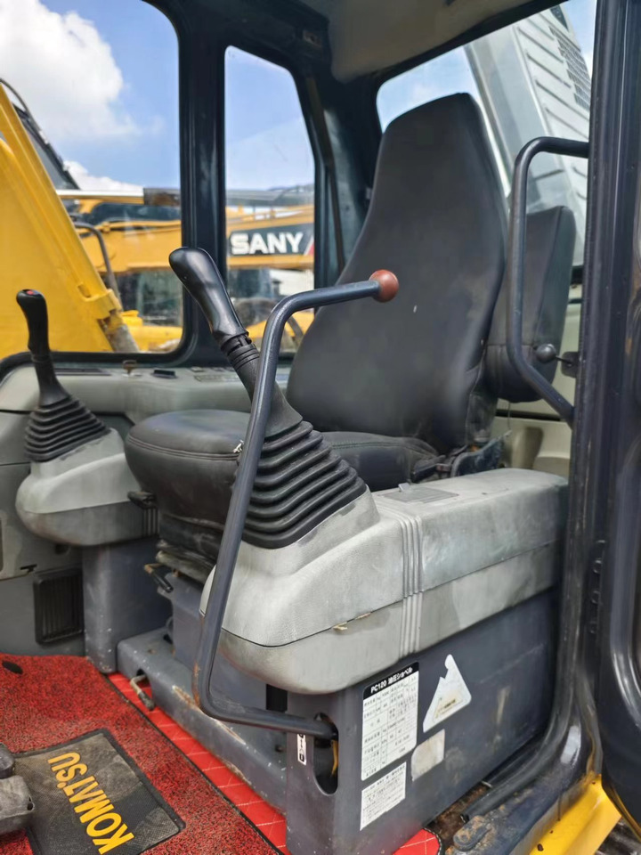 KOMATSU PC120-6 - Escavatore cingolato: foto 4 KOMATSU PC120-6 - Escavatore cingolato: foto 4