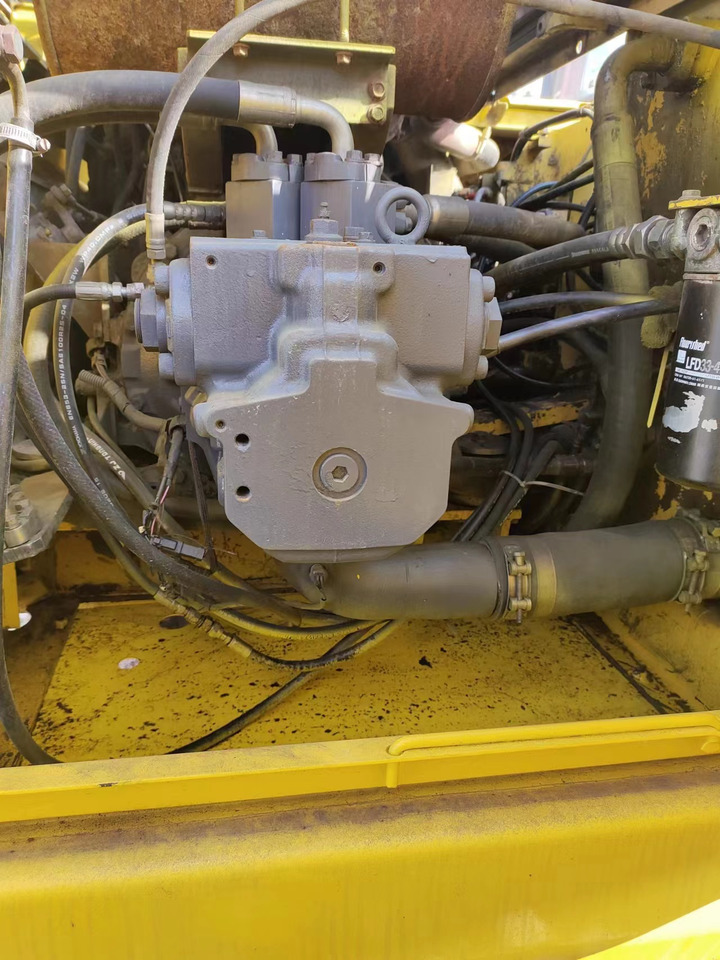 KOMATSU PC200-7 - Escavatore cingolato: foto 4 KOMATSU PC200-7 - Escavatore cingolato: foto 4