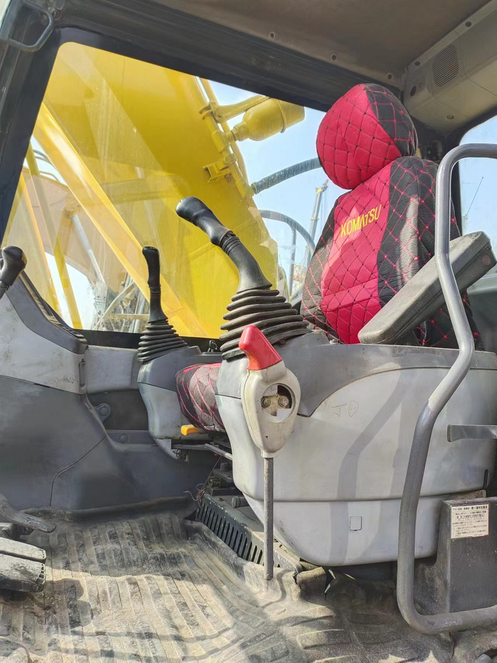 KOMATSU PC200-7 - Escavatore cingolato: foto 3 KOMATSU PC200-7 - Escavatore cingolato: foto 3