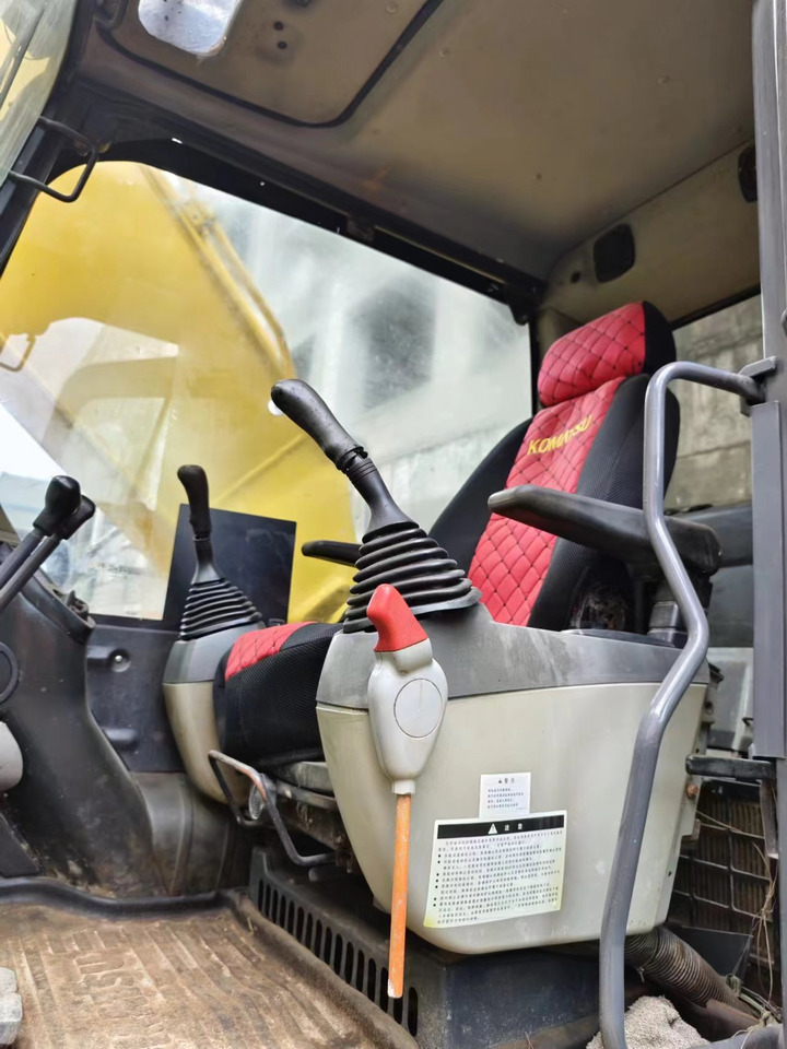 KOMATSU PC200-8 - Escavatore cingolato: foto 3 KOMATSU PC200-8 - Escavatore cingolato: foto 3