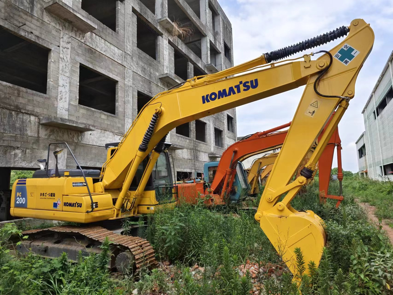 KOMATSU PC200-8 - Escavatore cingolato: foto 2 KOMATSU PC200-8 - Escavatore cingolato: foto 2
